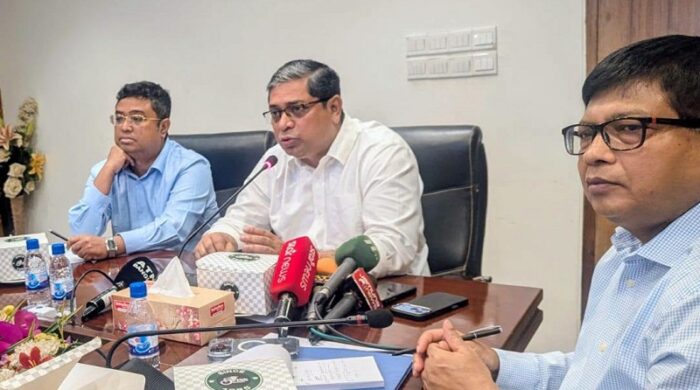 ওয়াসাকে সতর্ক করলেন প্রতিমন্ত্রী, ব্যর্থ কর্মকর্তাদের বিরুদ্ধে আলটিমেটাম