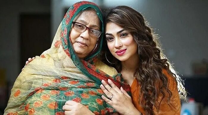 মা হারালেন চিত্রনায়িকা পপি