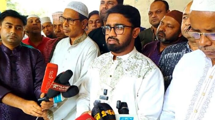ক্ষমতায় যাওয়ার জন্য ভারতের সঙ্গে লিয়াঁজো শুরু করেছে জামায়াত: রাশেদ খাঁন