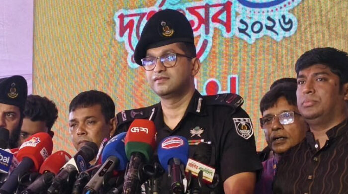 দুর্গাপূজা ঘিরে তিন স্তরের নিরাপত্তা ব্যবস্থা: এসআরবি